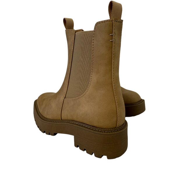 NWT DREAM PAIRS Women's Tan Nude Ankle Lug Boots, Size 7.5, Square Toe Fall Shoe - Picture 3 of 7